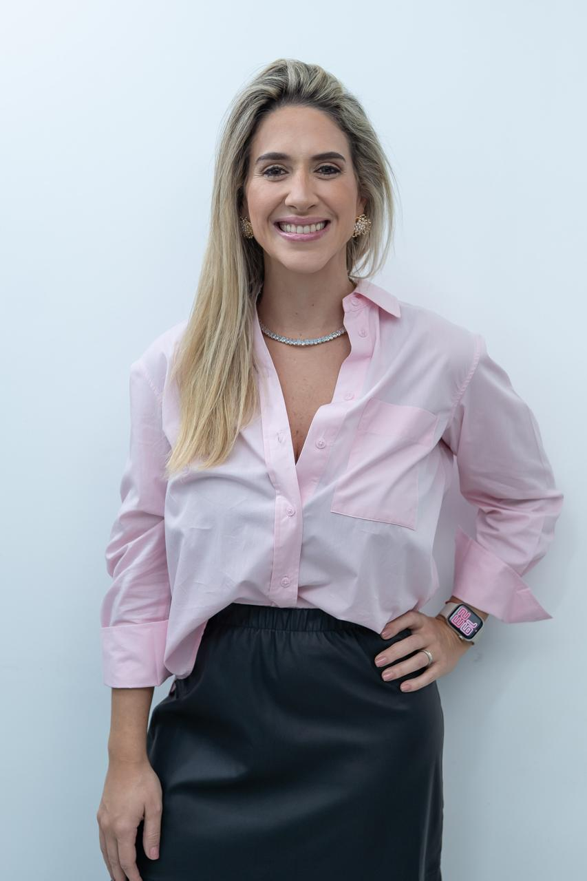 Dra. Camila Queiroz